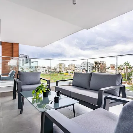 Appartamento Sunshine 1-bedroom In *