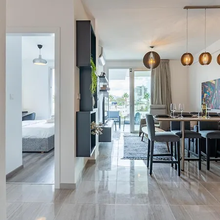 Sunshine 1-bedroom In