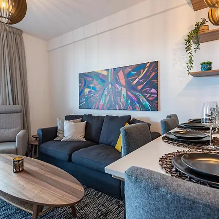 Sunshine 1-bedroom In Апартаменты