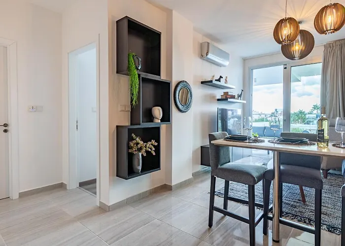 Sunshine 1-bedroom In Διαμέρισμα Λάρνακα